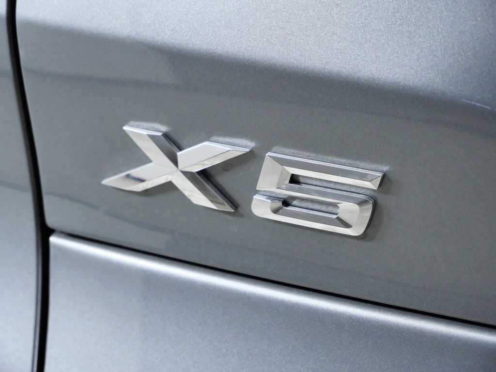 Thumbnail: 2026 BMW X5 - 23