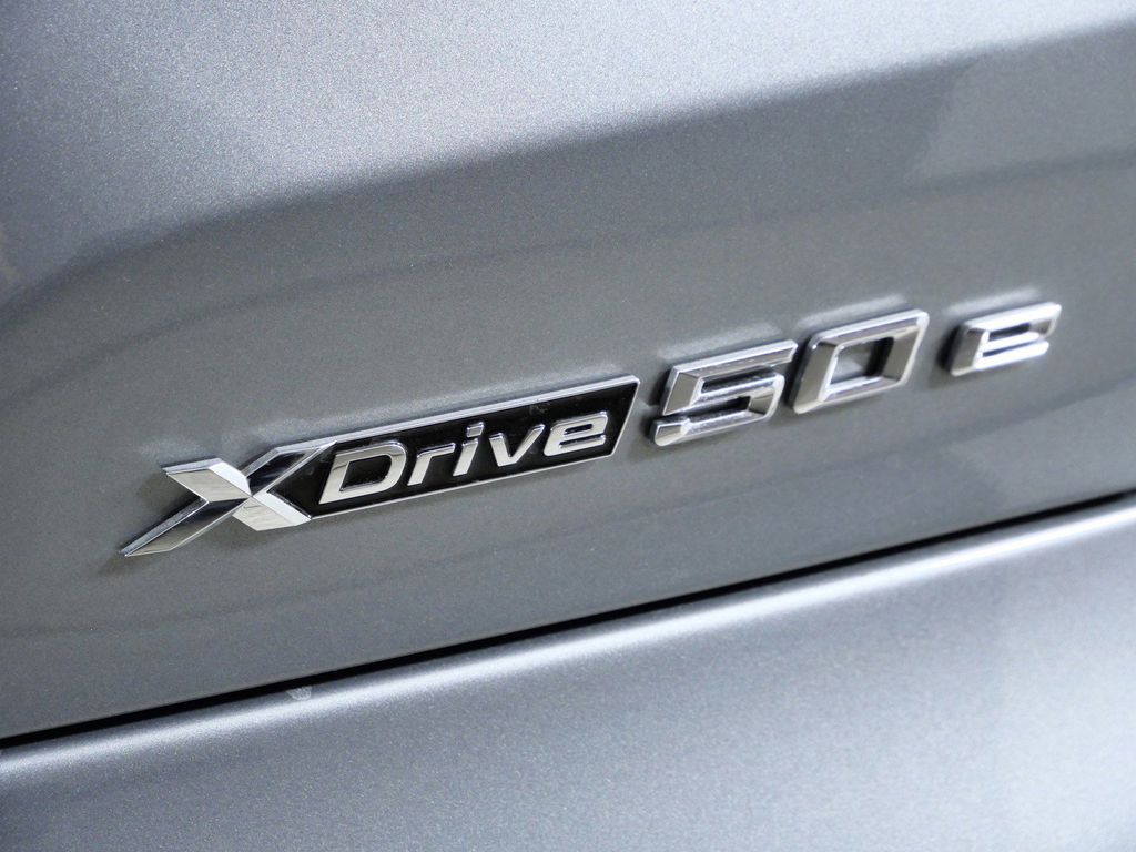 Thumbnail: 2026 BMW X5 - 22