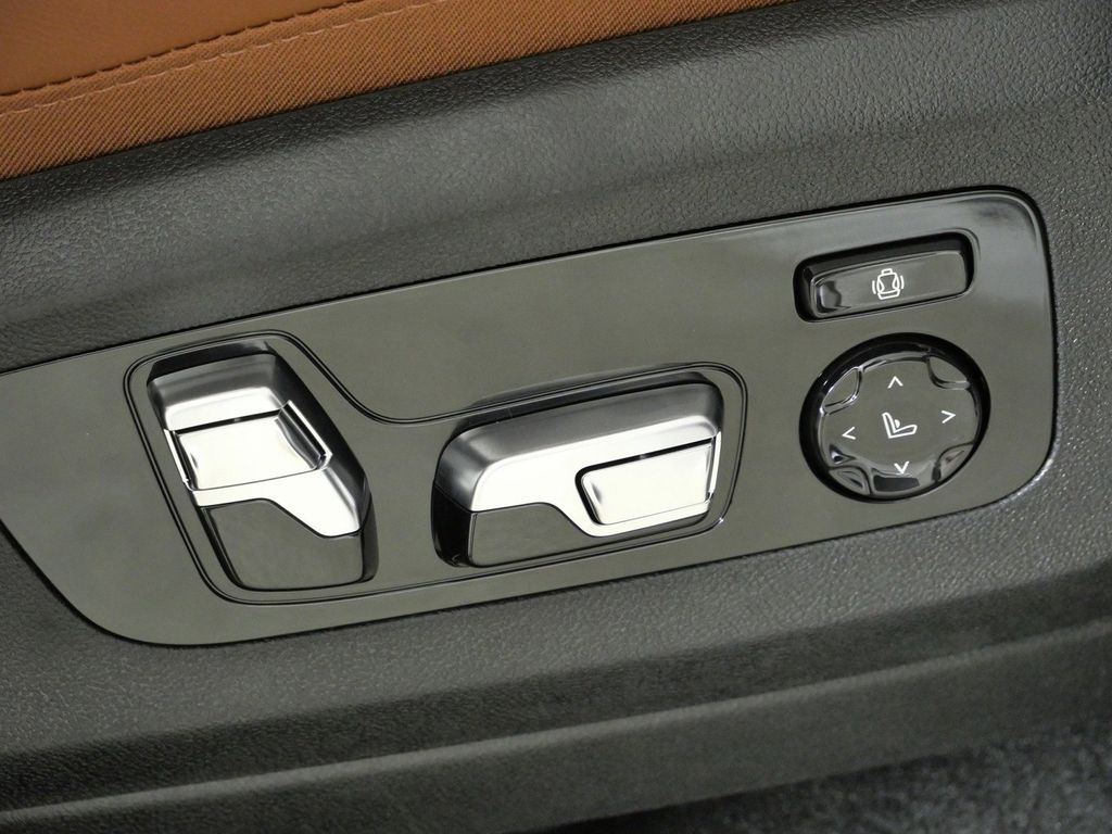 Thumbnail: 2026 BMW X5 - 29