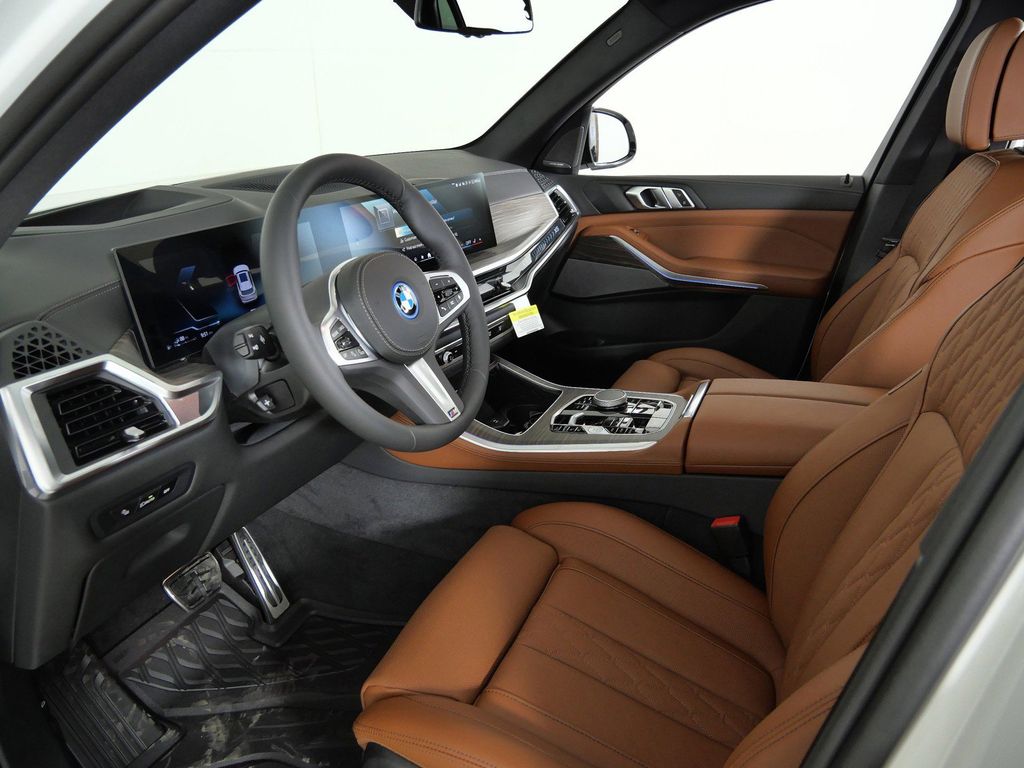 Thumbnail: 2026 BMW X5 - 40