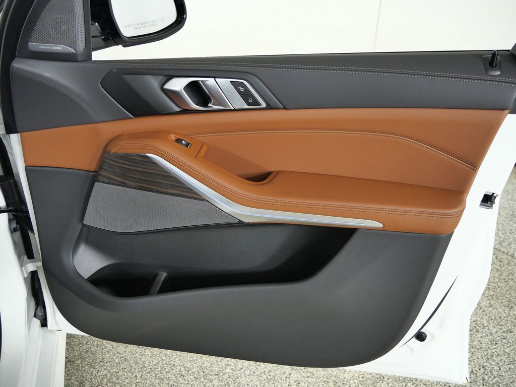 Thumbnail: 2026 BMW X5 - 28