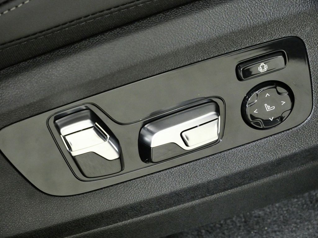 Thumbnail: 2026 BMW X5 - 29