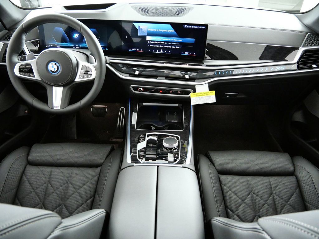 Thumbnail: 2026 BMW X5 - 2