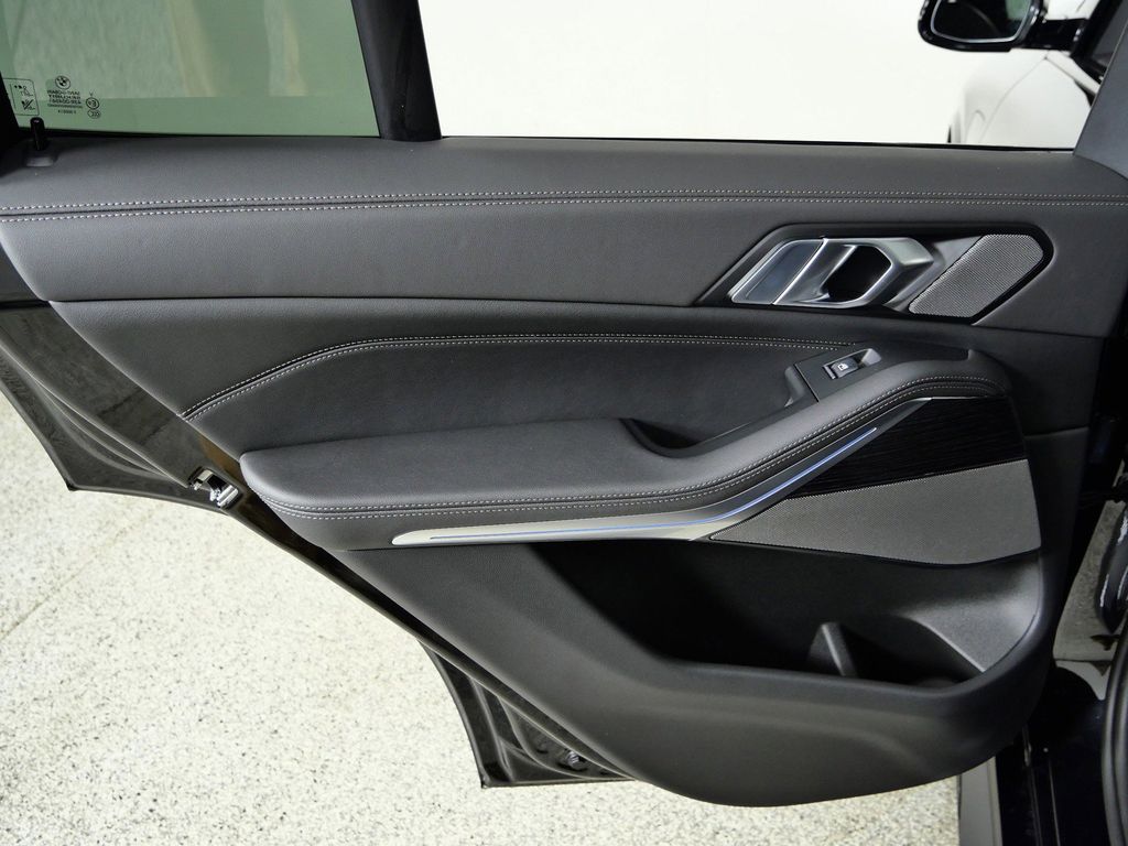 Thumbnail: 2026 BMW X5 - 36