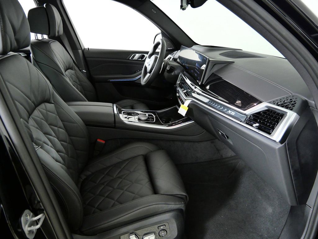 Thumbnail: 2026 BMW X5 - 9
