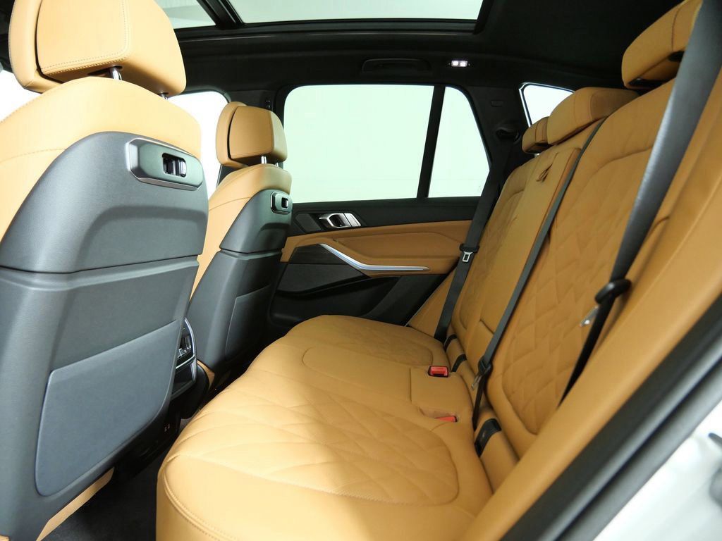 Thumbnail: 2026 BMW X5 - 28
