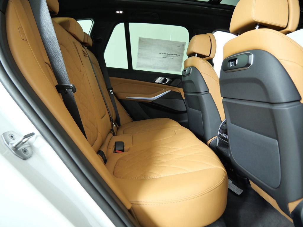Thumbnail: 2026 BMW X5 - 12