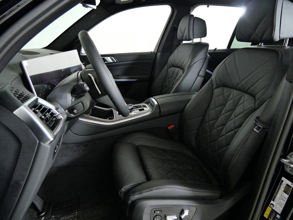 Thumbnail: 2026 BMW X5 - 38