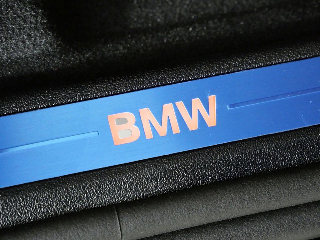 Thumbnail: 2026 BMW X5 - 16
