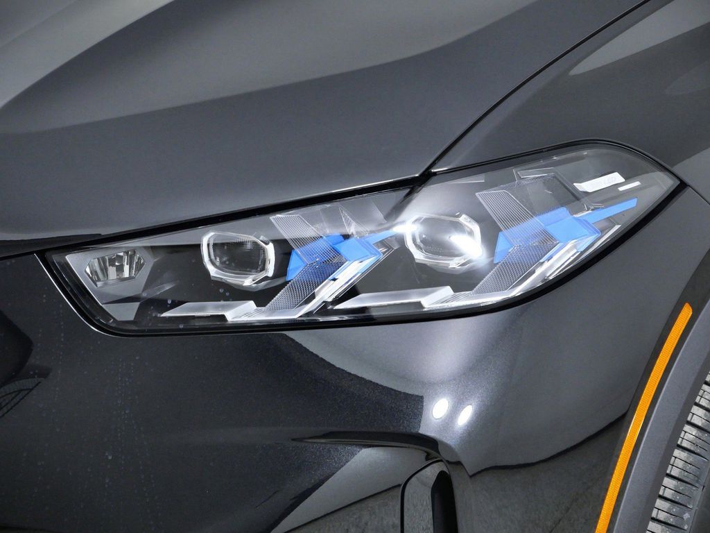 Thumbnail: 2026 BMW X5 - 17