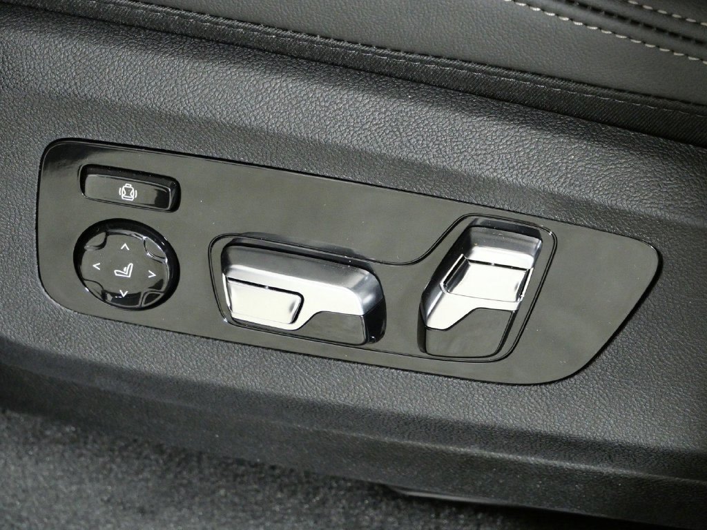 Thumbnail: 2026 BMW X5 - 41