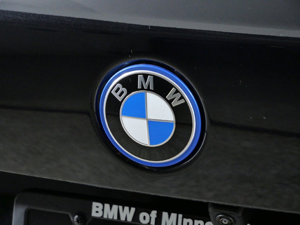 Thumbnail: 2026 BMW X5 - 21