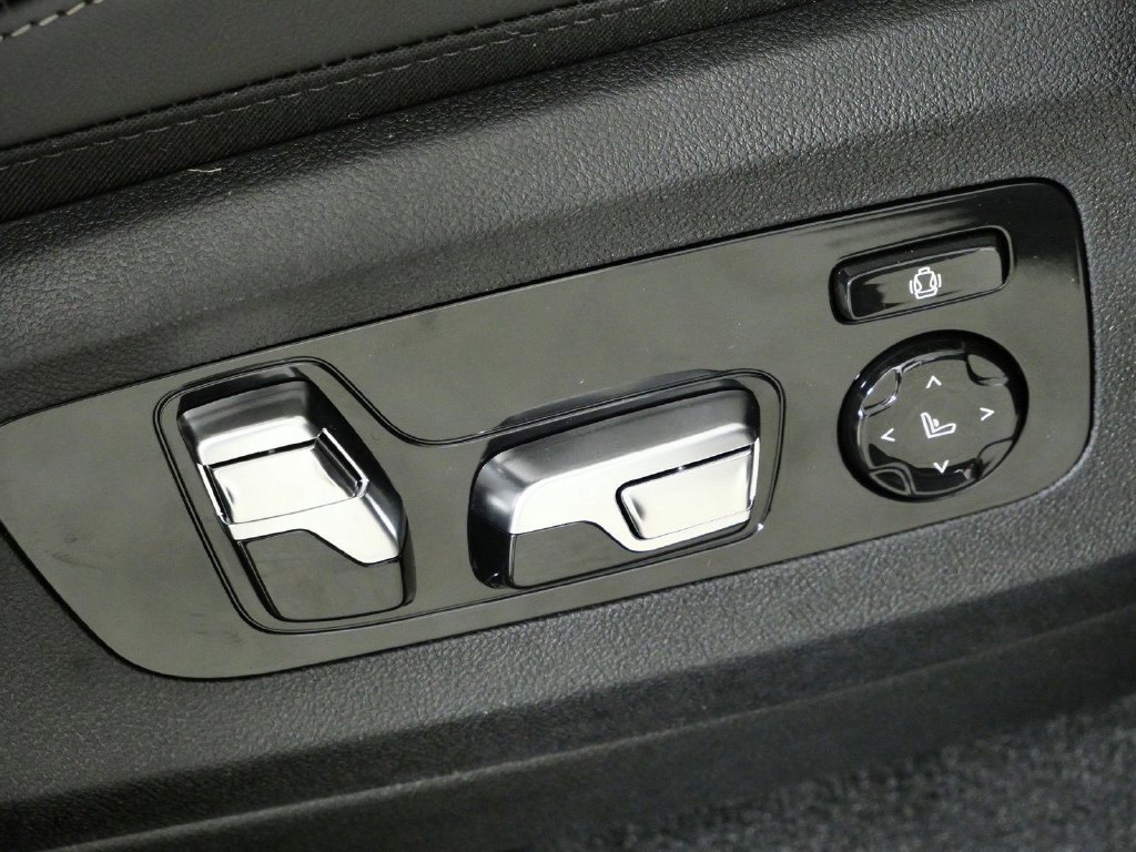 Thumbnail: 2026 BMW X5 - 28