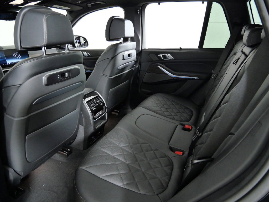 Thumbnail: 2026 BMW X5 - 34