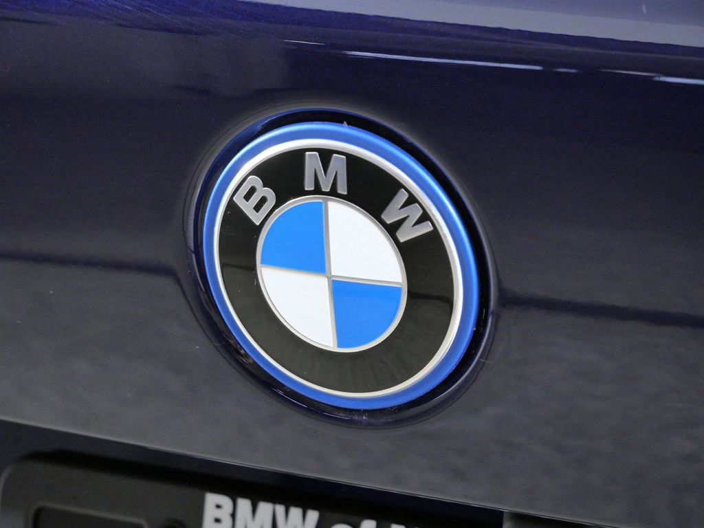 Thumbnail: 2026 BMW X5 - 21