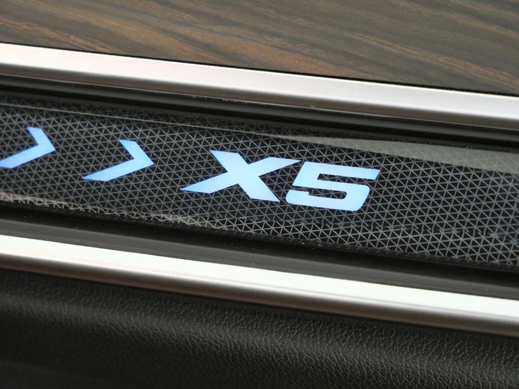 Thumbnail: 2026 BMW X5 - 31