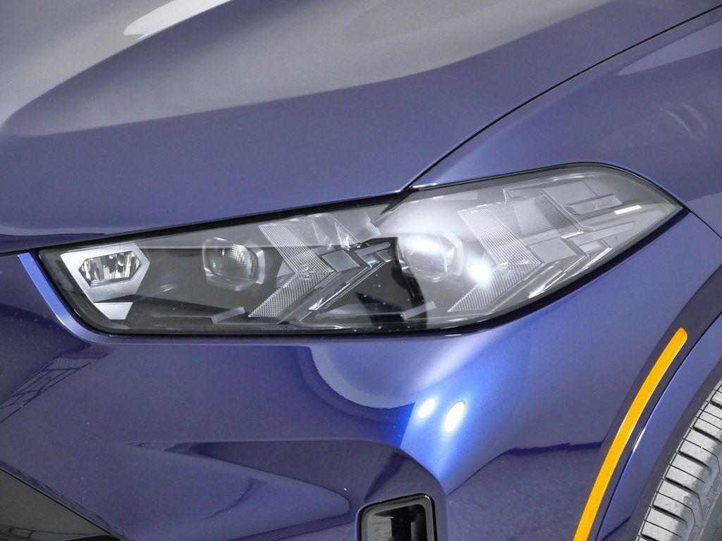 Thumbnail: 2026 BMW X5 - 17