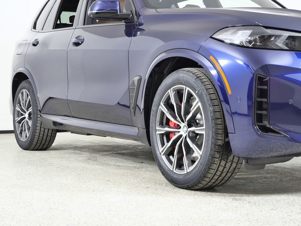 Thumbnail: 2026 BMW X5 - 8