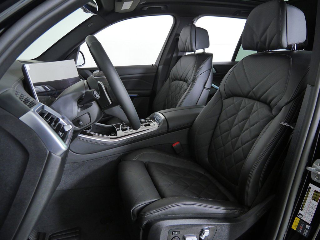 Thumbnail: 2026 BMW X5 - 41