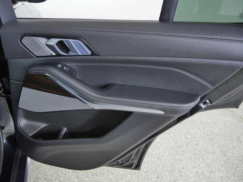 Thumbnail: 2026 BMW X5 - 32