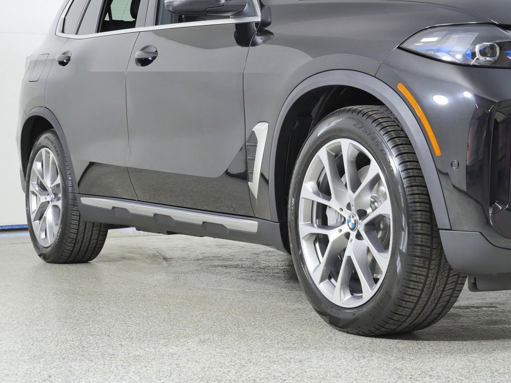 Thumbnail: 2026 BMW X5 - 8