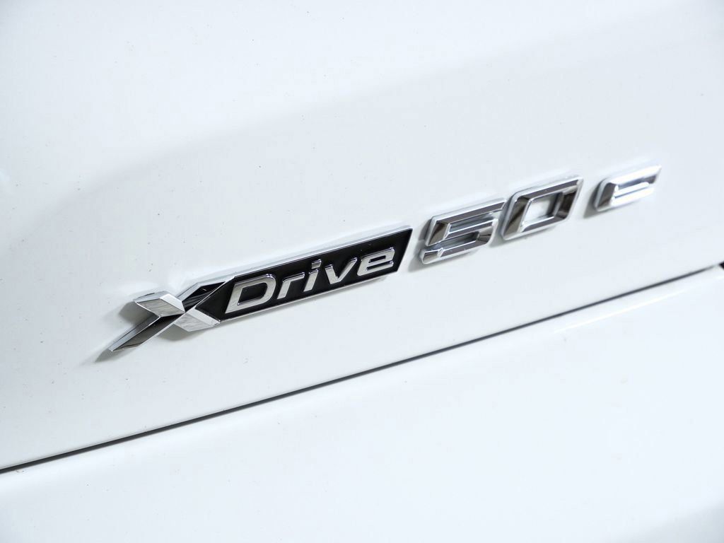 Thumbnail: 2026 BMW X5 - 23