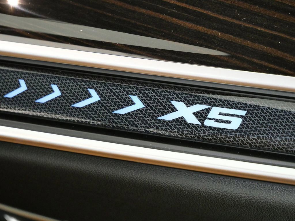Thumbnail: 2026 BMW X5 - 30