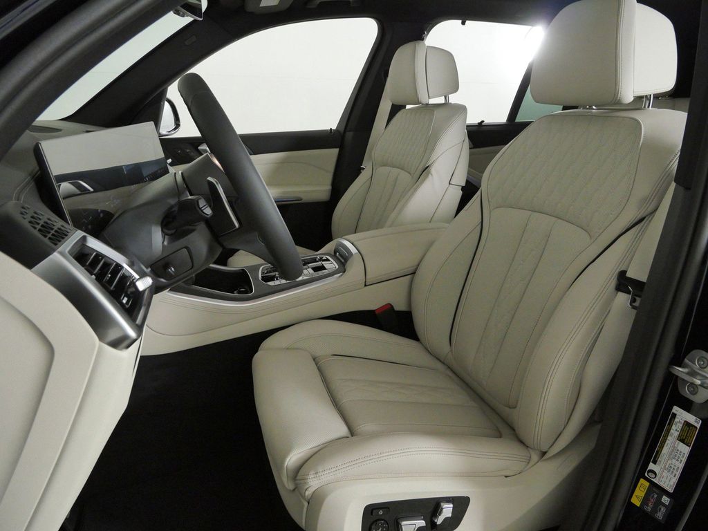 Thumbnail: 2026 BMW X5 - 41