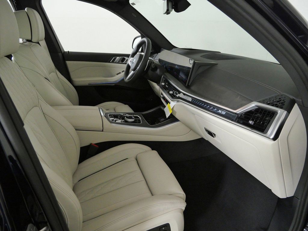 Thumbnail: 2026 BMW X5 - 9