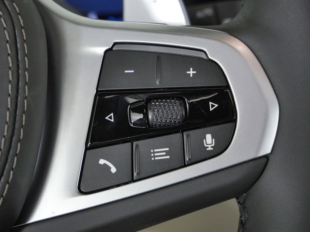 Thumbnail: 2026 BMW X5 - 45