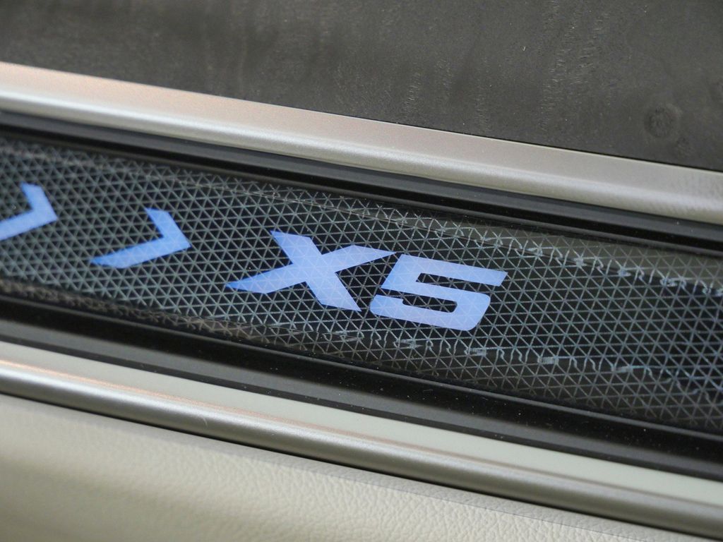 Thumbnail: 2026 BMW X5 - 31