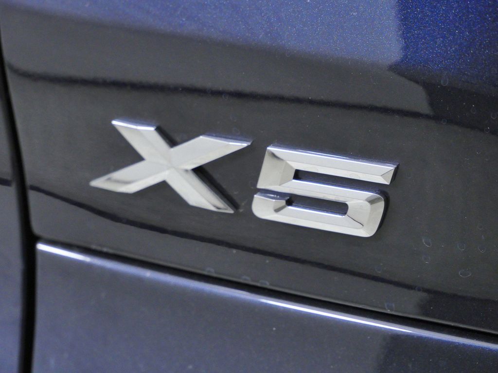 Thumbnail: 2026 BMW X5 - 23