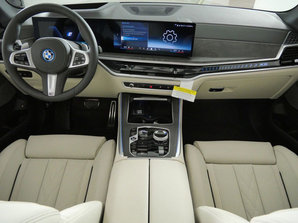 Thumbnail: 2026 BMW X5 - 2
