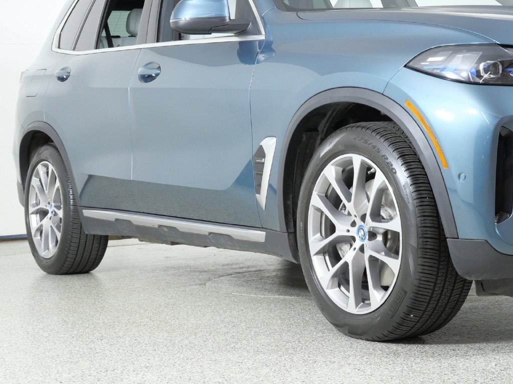 Thumbnail: 2024 BMW X5 - 8