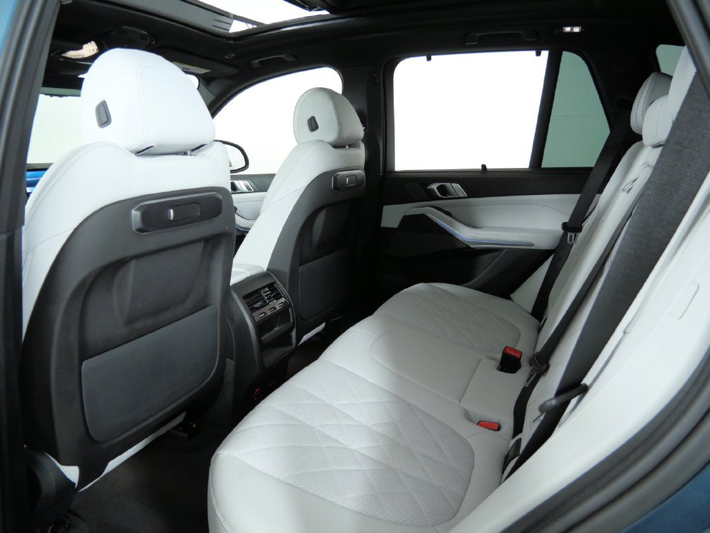 Thumbnail: 2024 BMW X5 - 38