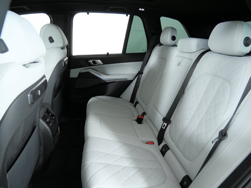 Thumbnail: 2024 BMW X5 - 39