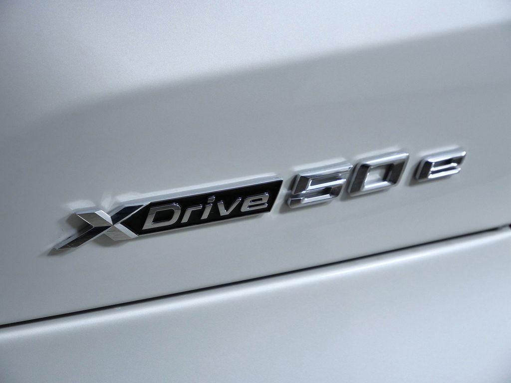 Thumbnail: 2026 BMW X5 - 22