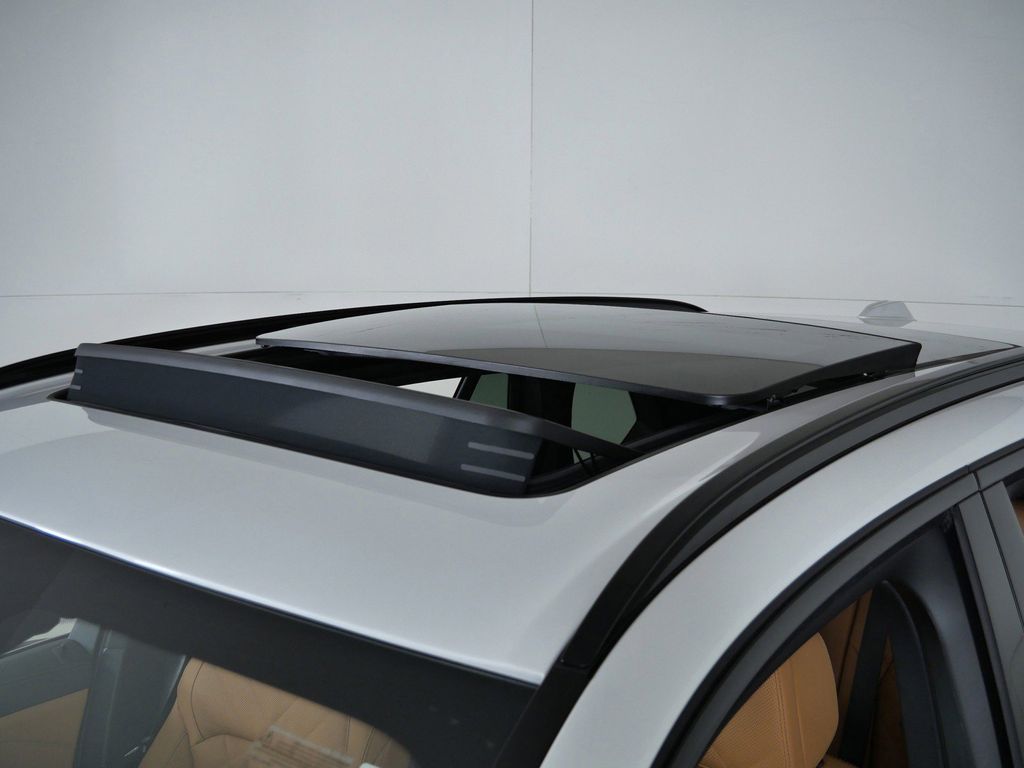 Thumbnail: 2026 BMW X5 - 27