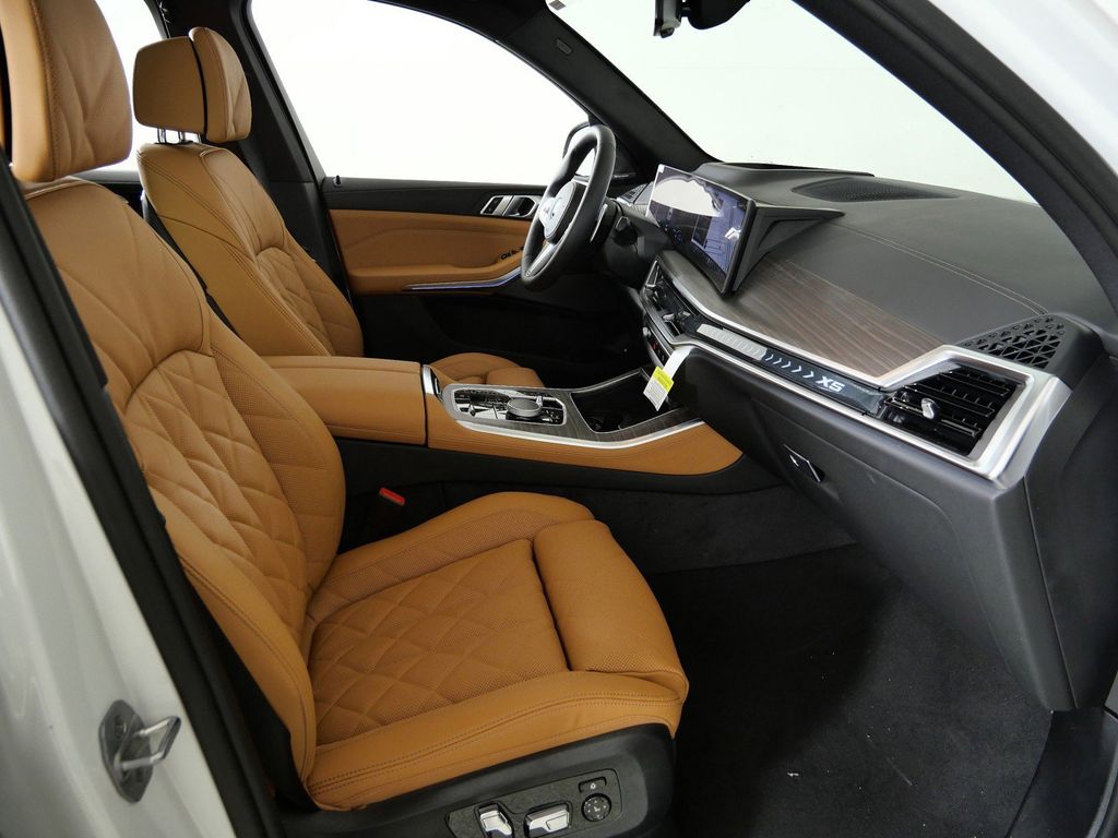 Thumbnail: 2026 BMW X5 - 9