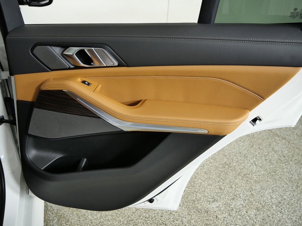 Thumbnail: 2026 BMW X5 - 32