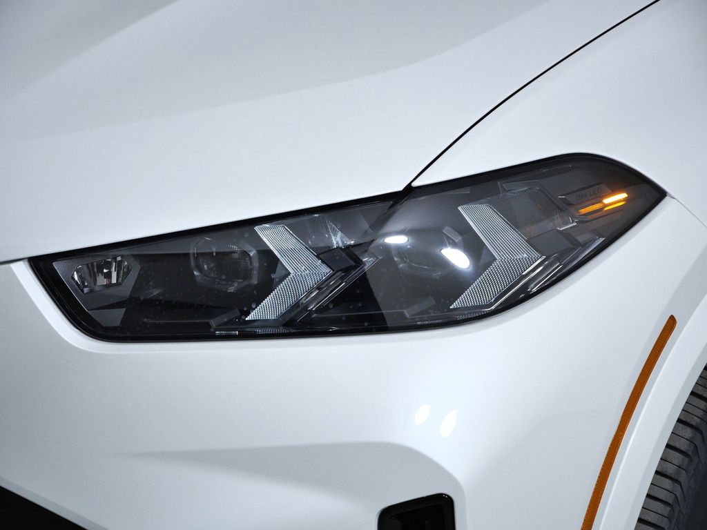 Thumbnail: 2026 BMW X5 - 17