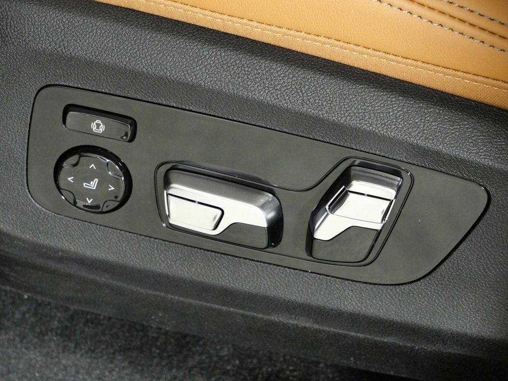 Thumbnail: 2026 BMW X5 - 44
