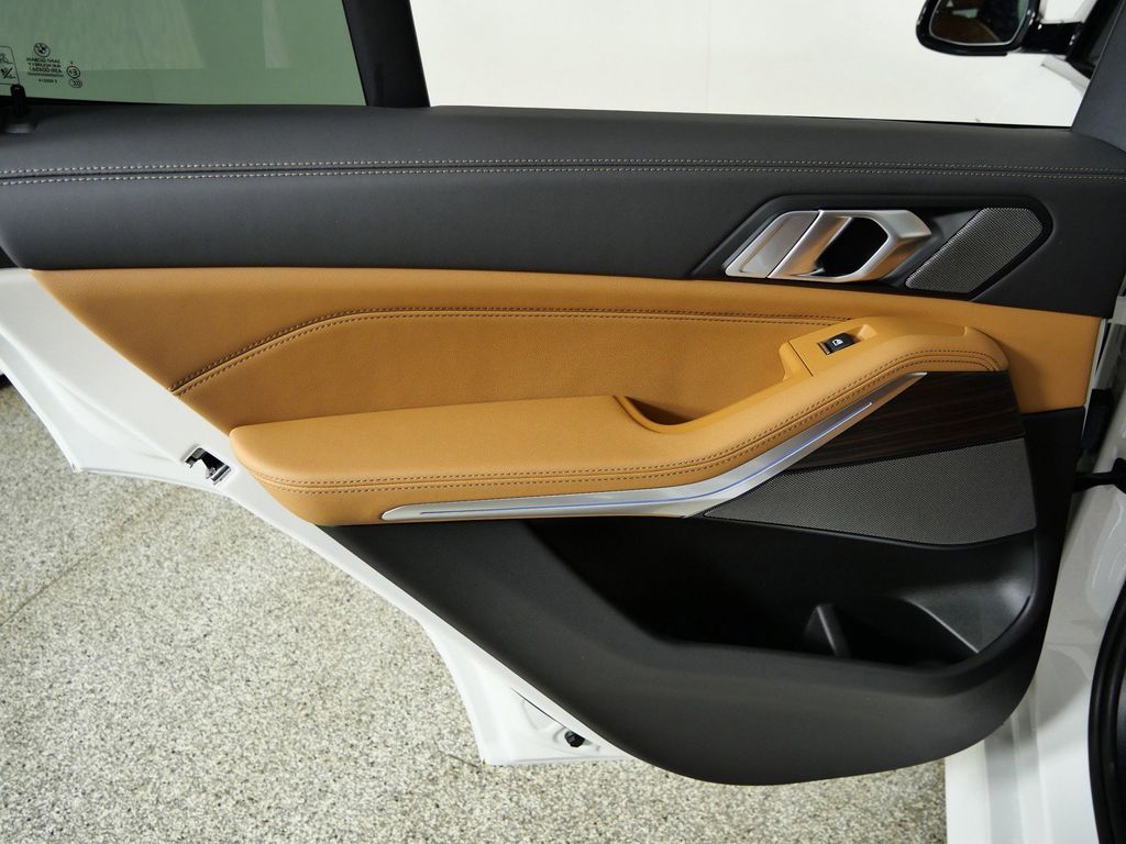 Thumbnail: 2026 BMW X5 - 36