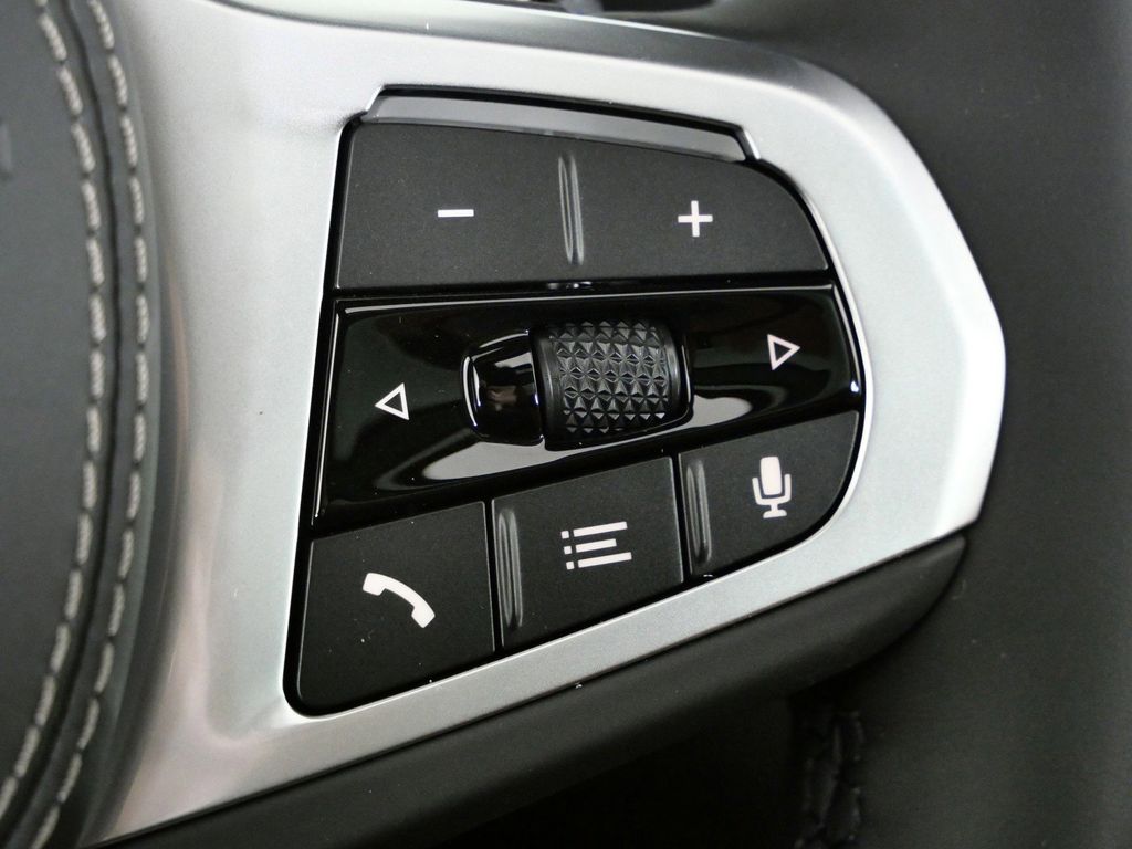 Thumbnail: 2026 BMW X5 - 47