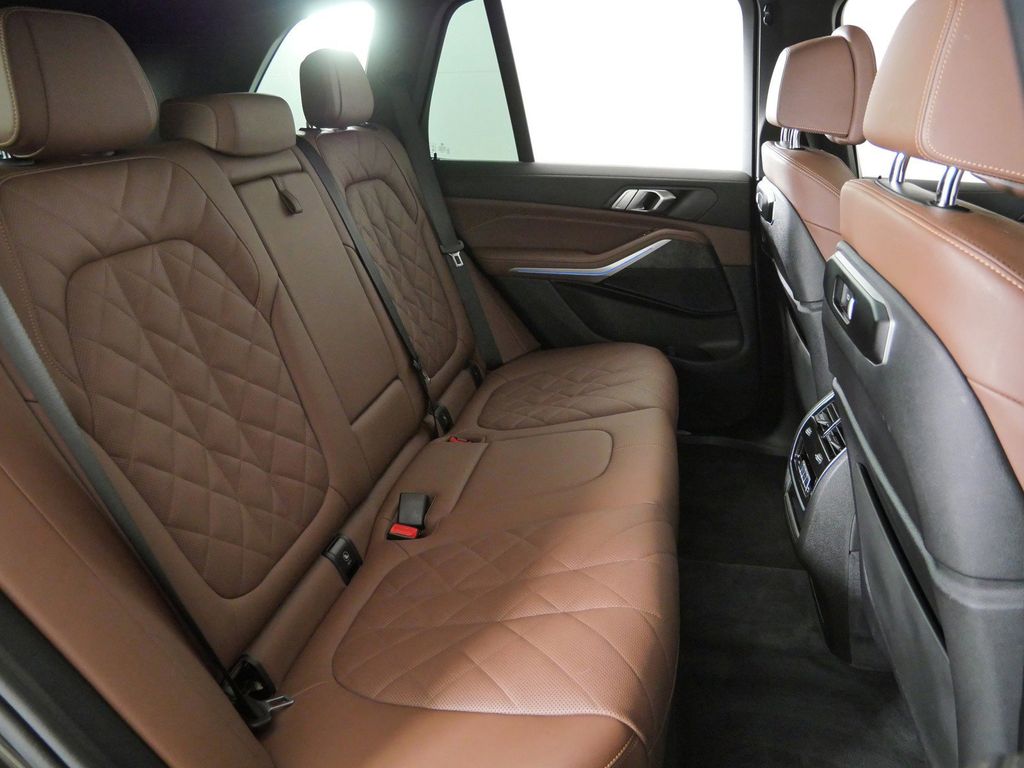 Thumbnail: 2024 BMW X5 - 31