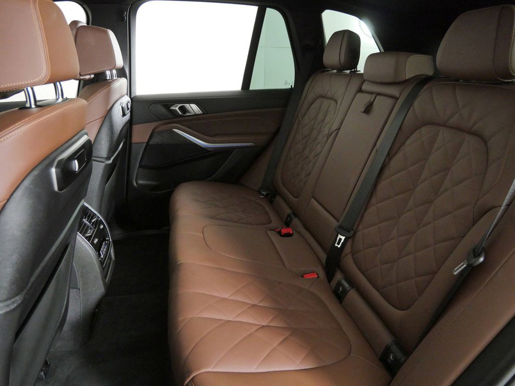 Thumbnail: 2024 BMW X5 - 36