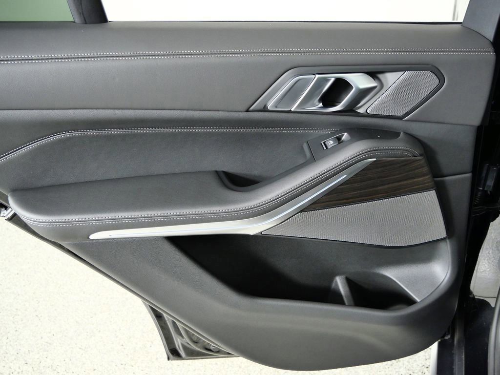 Thumbnail: 2026 BMW X5 - 34