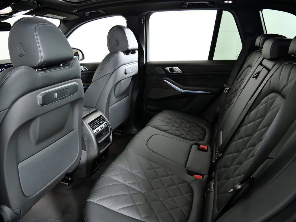 Thumbnail: 2026 BMW X5 - 35