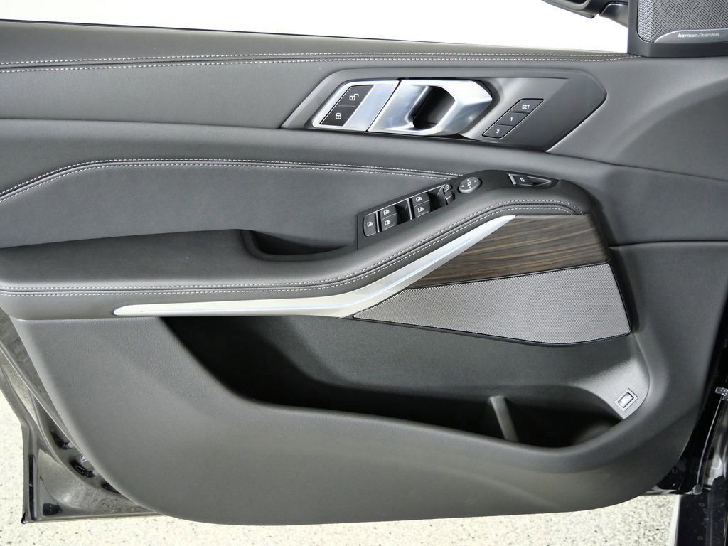 Thumbnail: 2026 BMW X5 - 37