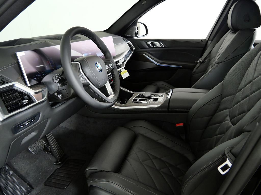 Thumbnail: 2026 BMW X5 - 38